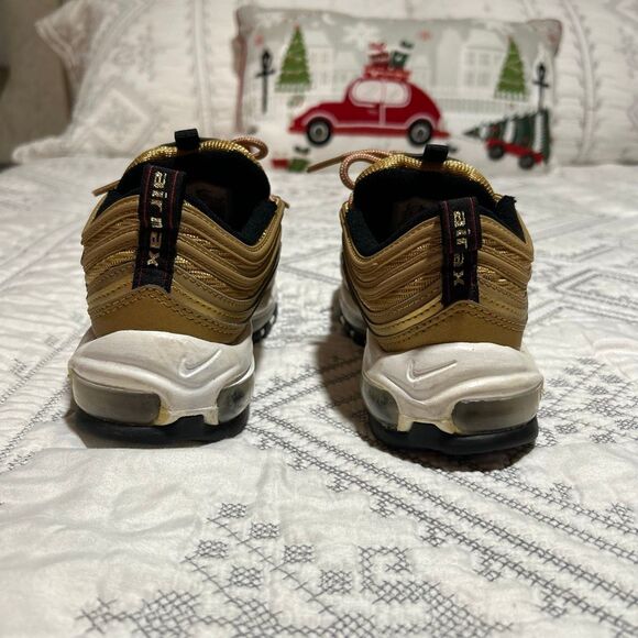 Nike Air Max 97 Gold Bullet 2022 Size 6Y Metallic Gold Red Swoosh - Picture 5 of 13